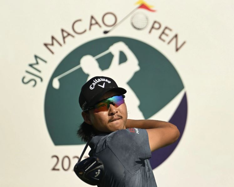 golf:-composed-lee-sets-up-final-day-thriller-with-poom-at-macao-open