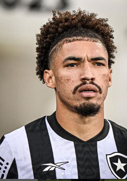 brazil-calls-up-botafogo’s-adryelson-for-world-cup-qualifier