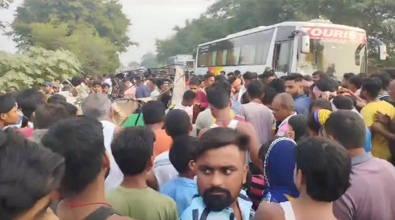 Five killed in road accident in Bihar’s Muzaffarpur five-killed-in-road-accident-in-bihar’s-muzaffarpur