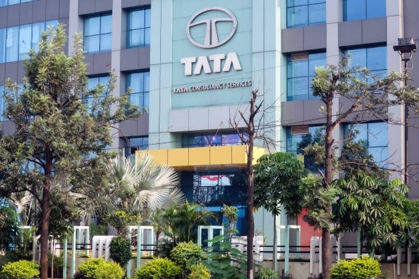 TCS sacks 16 employees, bars 6 vendors involved in bribes-for-jobs scam tcs-sacks-16-employees,-bars-6-vendors-involved-in-bribes-for-jobs-scam