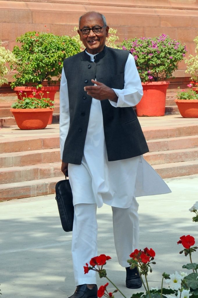Digvijaya Singh’s ‘resignation letter’ sparks off controversy, Congress lodges complaint digvijaya-singh’s-‘resignation-letter’-sparks-off-controversy,-congress-lodges-complaint