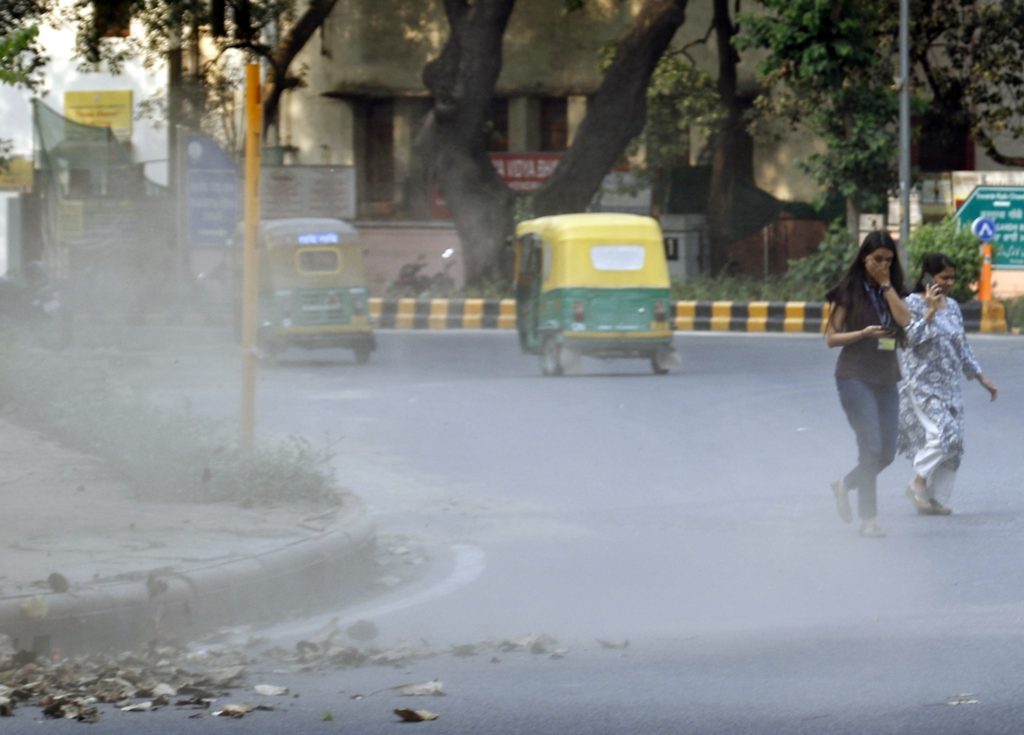 air-quality-dips-to-‘poor’-category-in-delhi