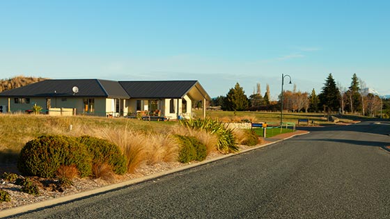 new-zealand’s-household-net-worth-falls-for-6th-consecutive-quarter