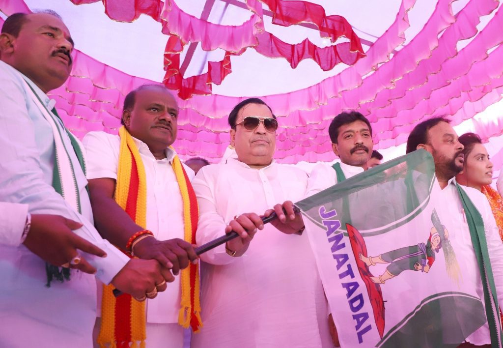 jd(s)-crisis:-cong-hand-suspected-in-state-president-ibrahim’s-rebellion