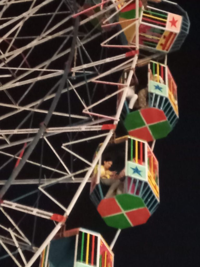 20 rescued after giant wheel stops rotating at Navratri fair in Delhi 20-rescued-after-giant-wheel-stops-rotating-at-navratri-fair-in-delhi
