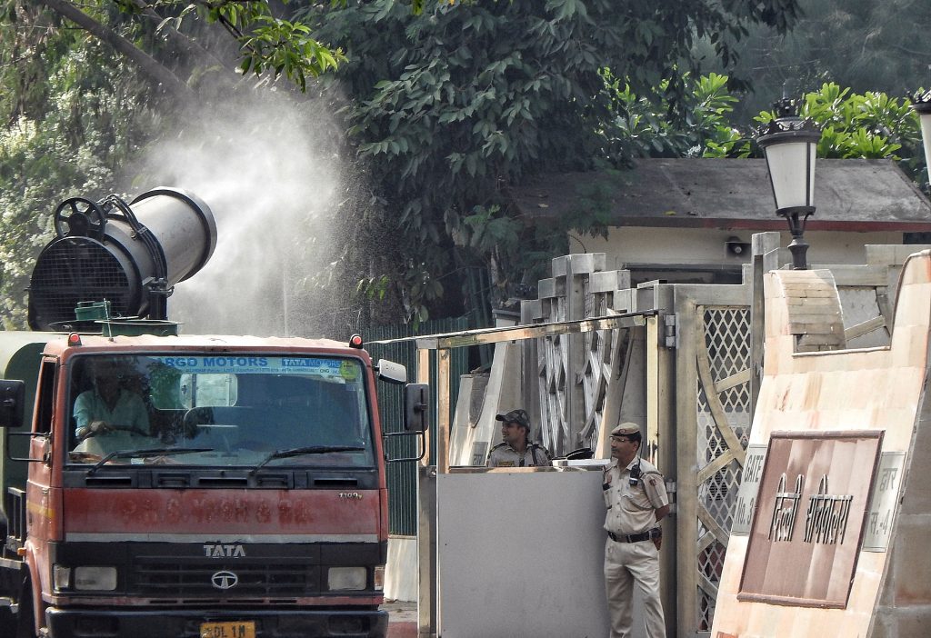 Delhi govt may stop construction work if AQI remains above 400 delhi-govt-may-stop-construction-work-if-aqi-remains-above-400