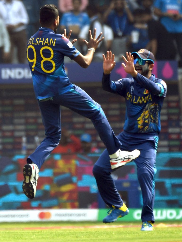 Sri Lanka players wear black-arm bands as a tribute to their renowned fan Abeysekera sri-lanka-players-wear-black-arm-bands-as-a-tribute-to-their-renowned-fan-abeysekera