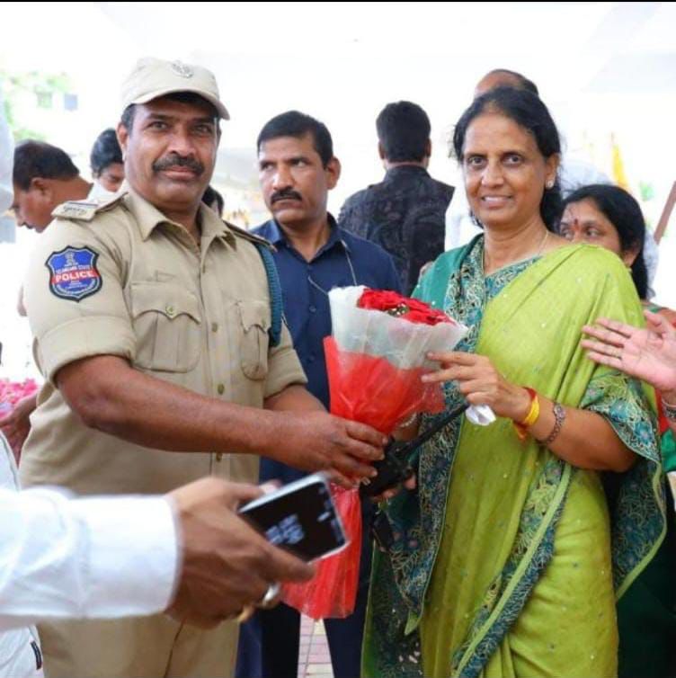 Telangana minister’s security officer shot himself dead telangana-minister’s-security-officer-shot-himself-dead