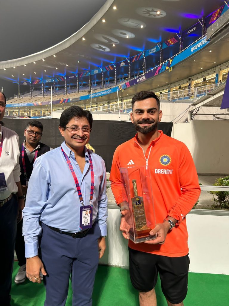 CAB President Snehasish Ganguly presents Kohli with gold-plated bat to mark his birthday cab-president-snehasish-ganguly-presents-kohli-with-gold-plated-bat-to-mark-his-birthday