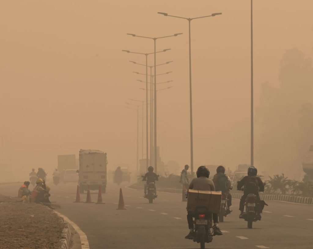 maha-pollution-warning:-morning-evening-walk-may-be-injurious-to-health