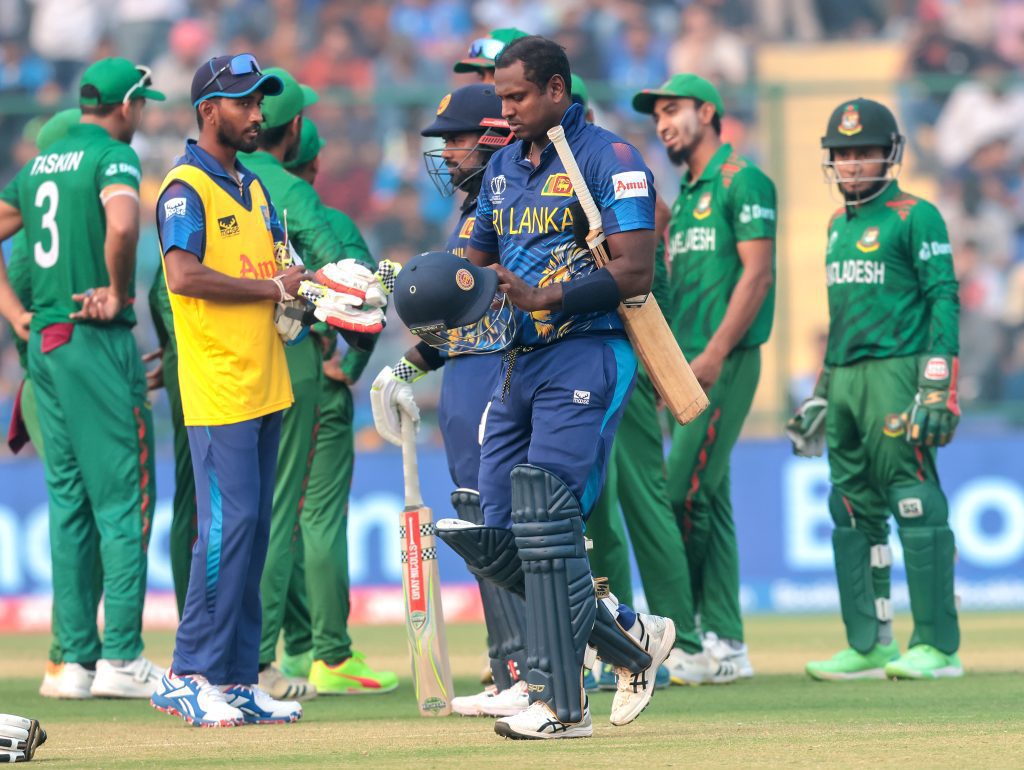 Men’s ODI WC: Angelo Mathews becomes first cricketer to be dismissed ‘timed out’ men’s-odi-wc:-angelo-mathews-becomes-first-cricketer-to-be-dismissed-‘timed-out’