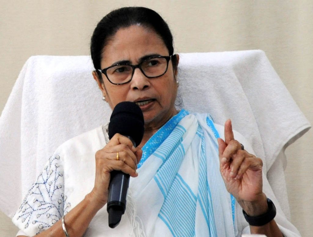 ‘i-don’t-name-stadium-after-me’,-mamata-takes-subtle-jibe-at-modi