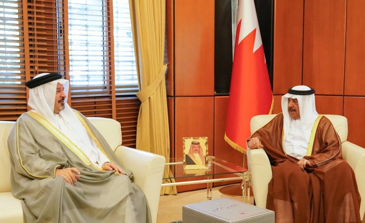 Royal Court Minister receives the 2022-2023 NAO Annual Report