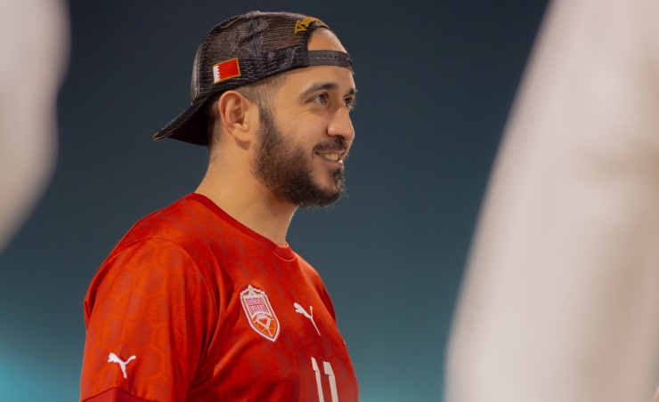 HH Shaikh Khalid visits national team during training