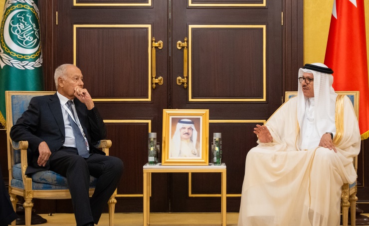 Foreign Minister meets Arab League Secretary-General