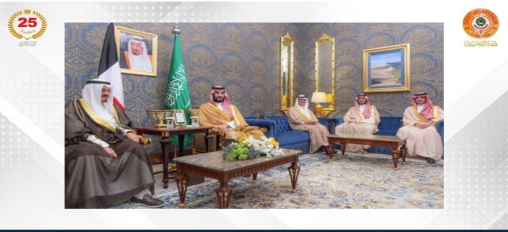 Saudi Crown Prince discusses bilateral relations with Kuwaiti Prime Minister on sidelines of Arab Summit