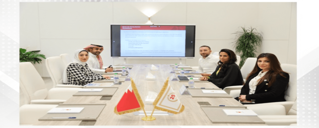 Tourism Minister, Royal Life Saving Bahrain discuss safety cooperation