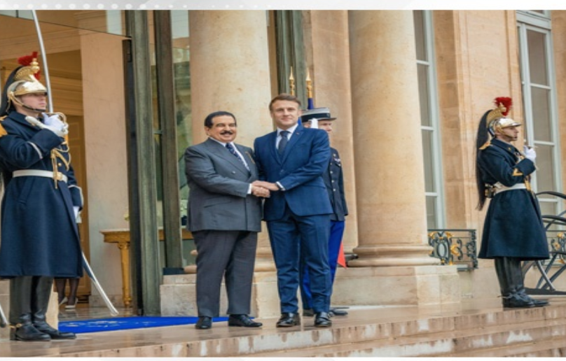 HM King Hamad meets French President