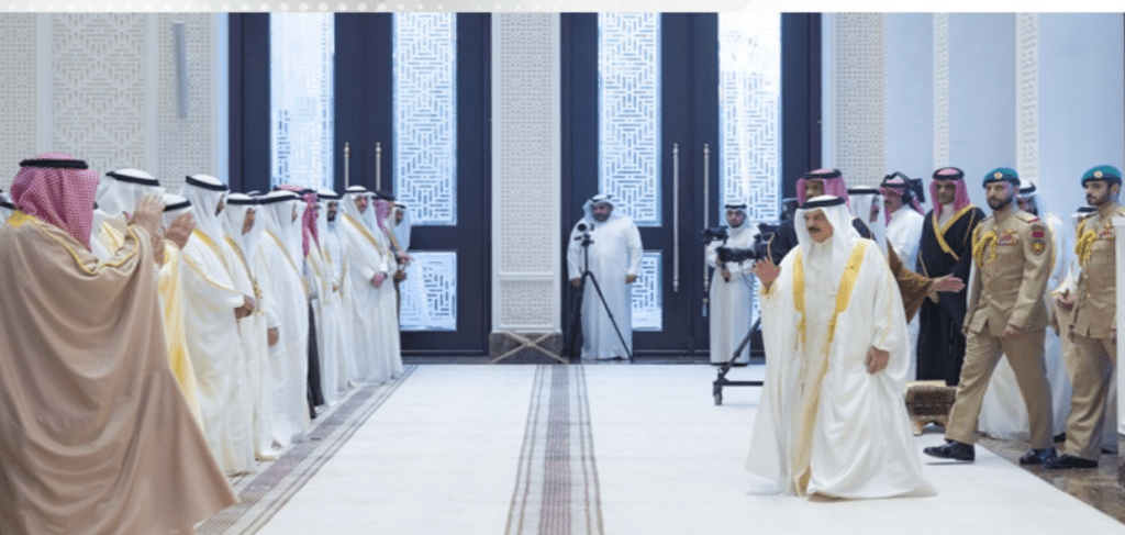 HM King performs Eid Al Fitr prayers