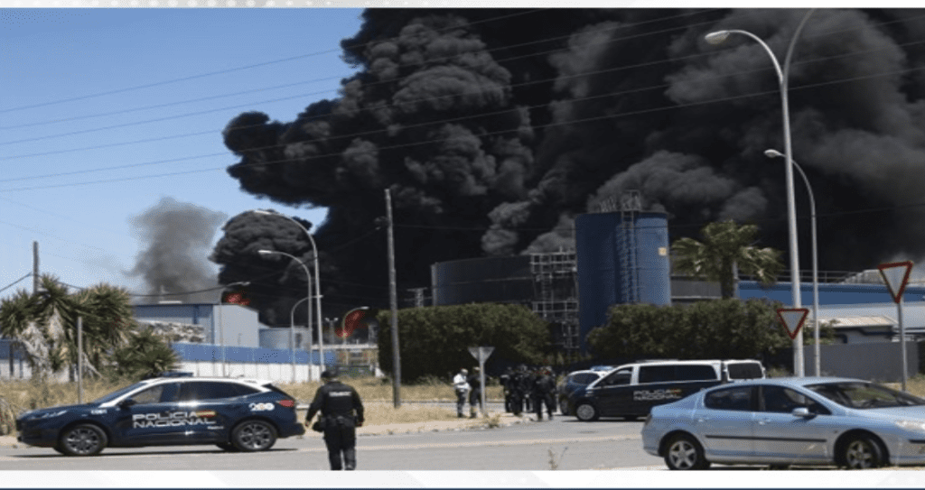 Explosion at chemical plant near Seville sends black smoke over Spanish city