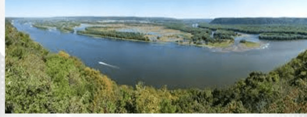 Two killed as helicopter crashes onto barge in Mississippi River