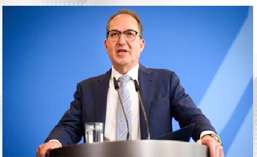 Germany Interior Minister plans to speed up asylum seeker work access