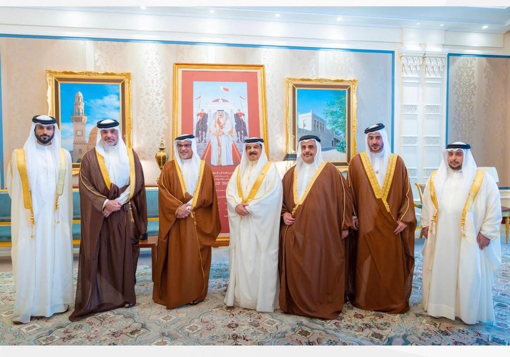 HM King signs document of gratitude and loyalty to citizens